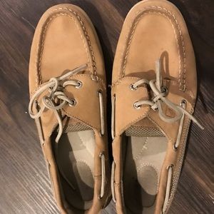 8.5 Women’s Sperry Boat Shoes